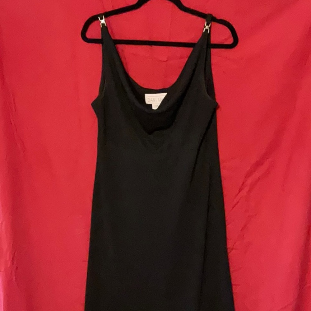 Dani max black dress